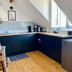 Appartement Le Trait De Cote Vue Commerces Et A Pied *