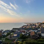 Apartment Le Trait De Cote Vue Commerces Et A Pied Ault