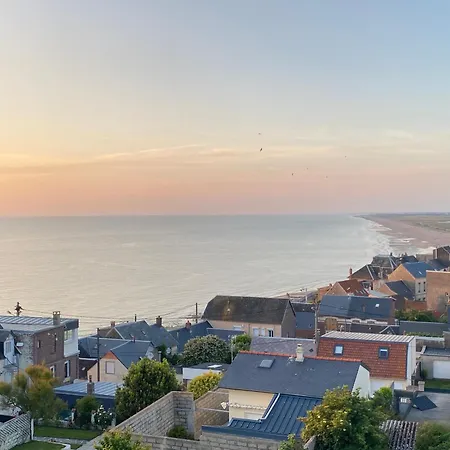 Le Trait De Cote Vue Commerces Et A Pied 奥尔特