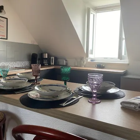 Le Trait De Cote Vue Commerces Et A Pied 奥尔特